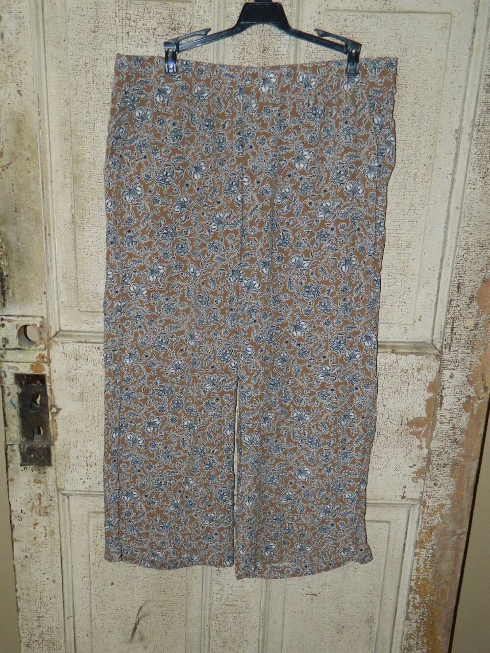 J Jill floral Elastic Waist Capri Pants Size L (N-14)